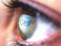 "Умная" линза от Google заменит людям очки 